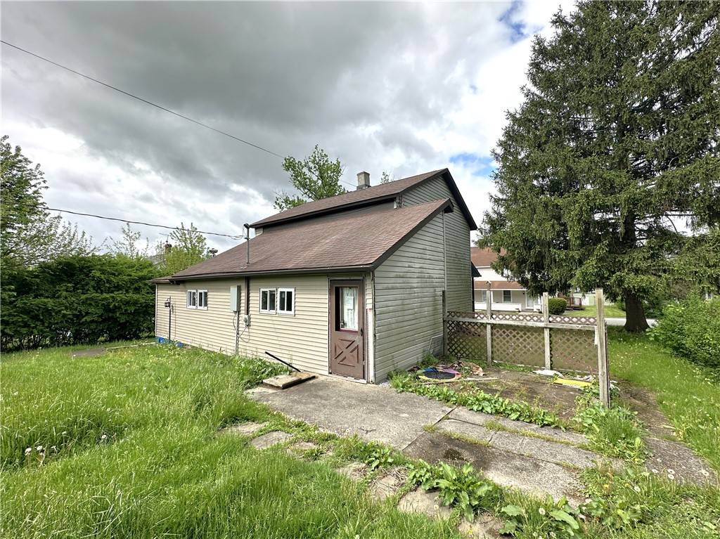 Unity  Twp, PA 15638,305 3rd Street