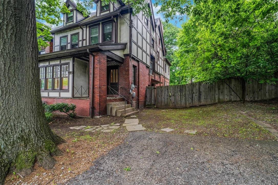 Squirrel Hill, PA 15217,1167 Murray Hill Ave