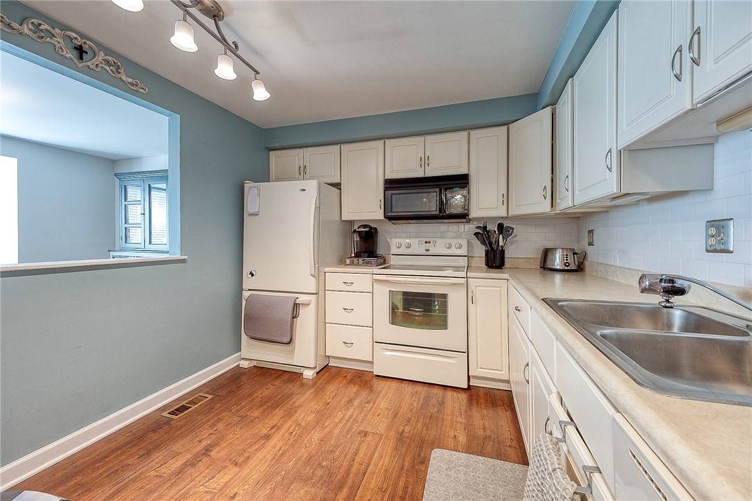Ross Twp, PA 15237,92 Locust Court
