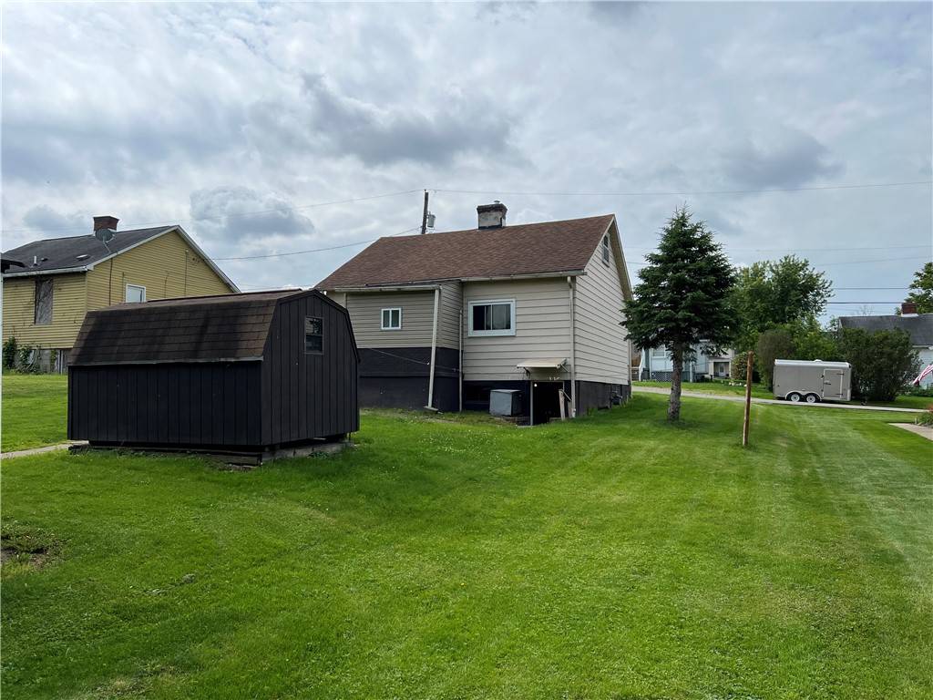 Cecil, PA 15055,35 2nd