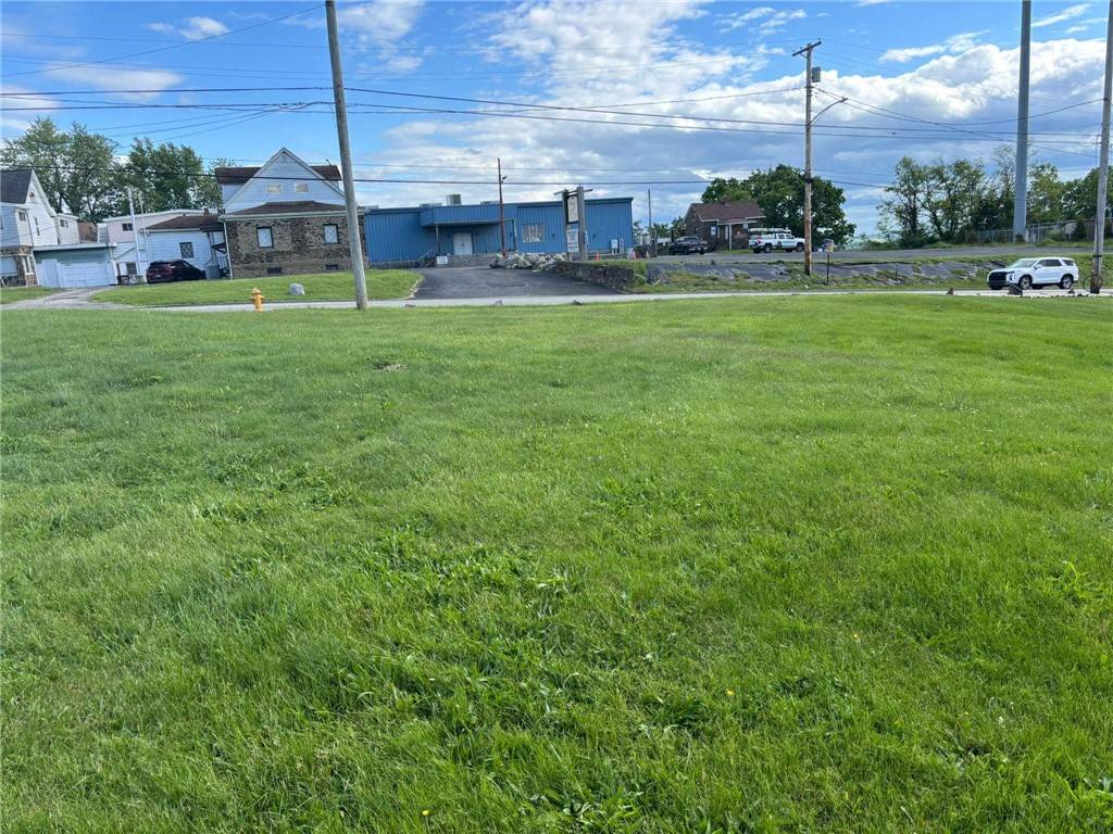 West Mifflin, PA 15122,- Skyline