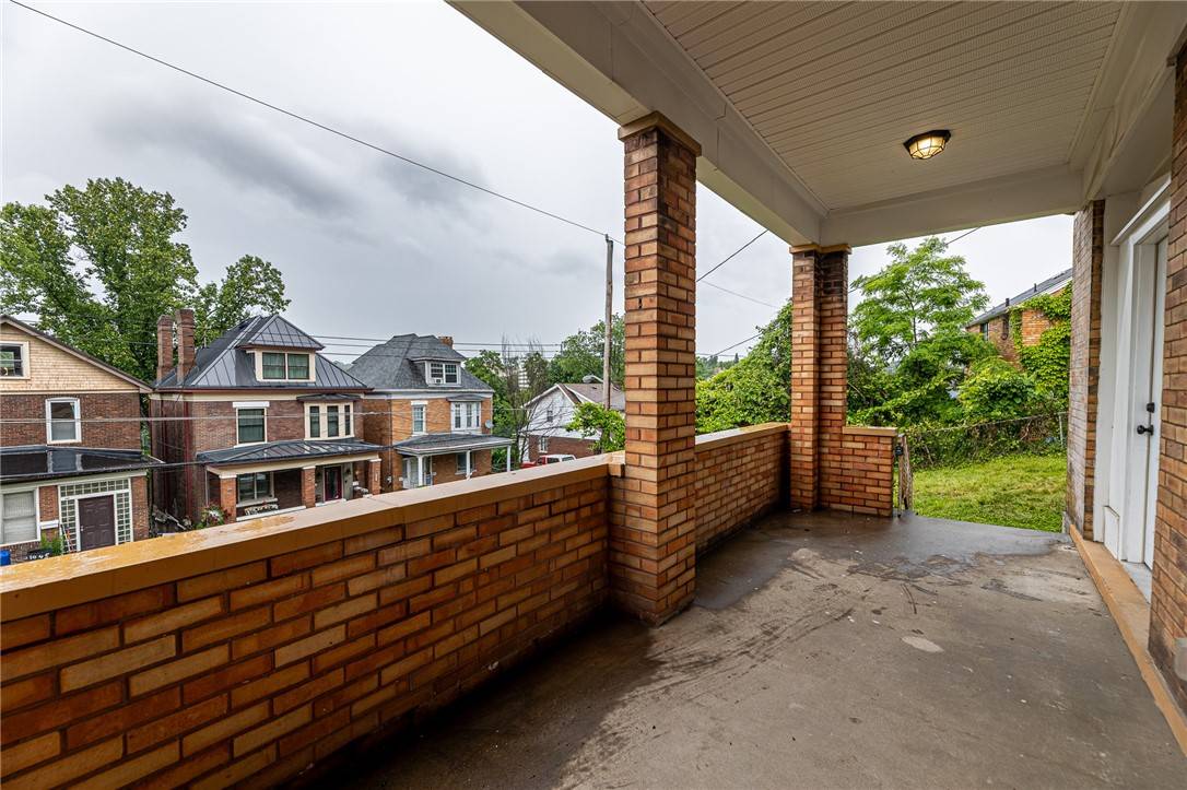Greenfield, PA 15217,1044 Flemington St