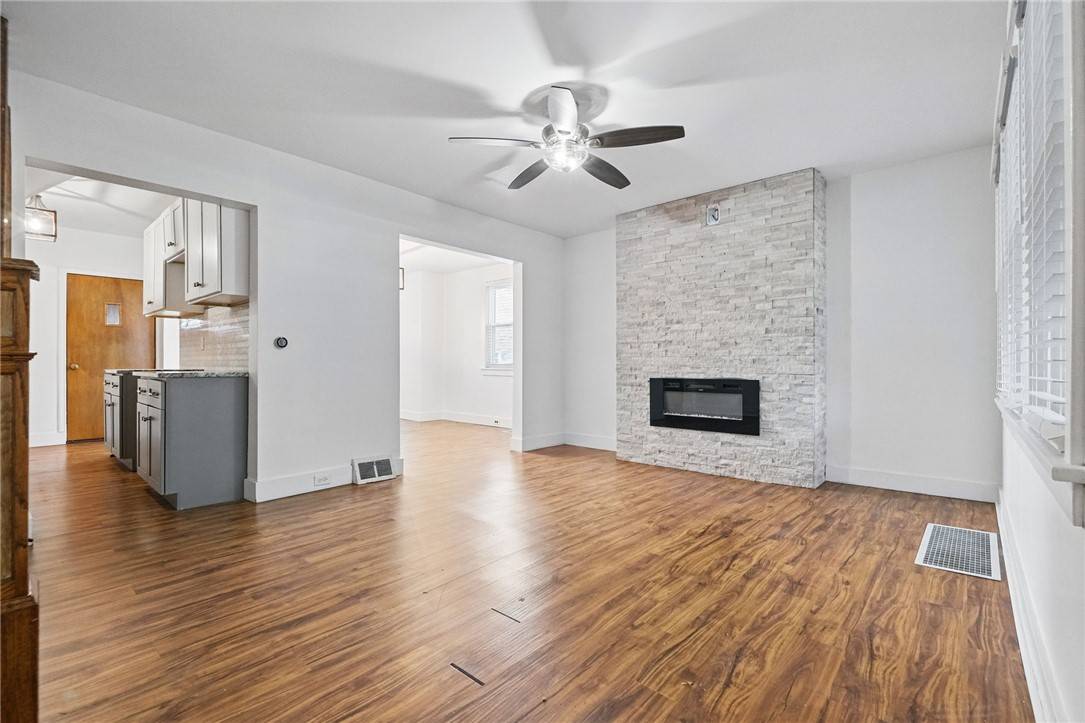 Knoxville, PA 15210,332 Reifert St