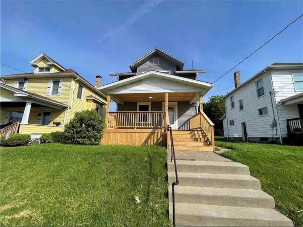 New Castle/4th, PA 16101,1049 Adams St