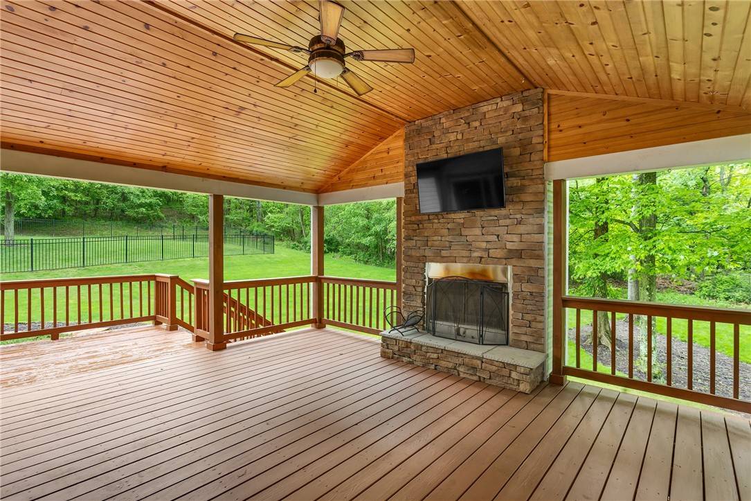 Adams Twp, PA 16046,929 White Water