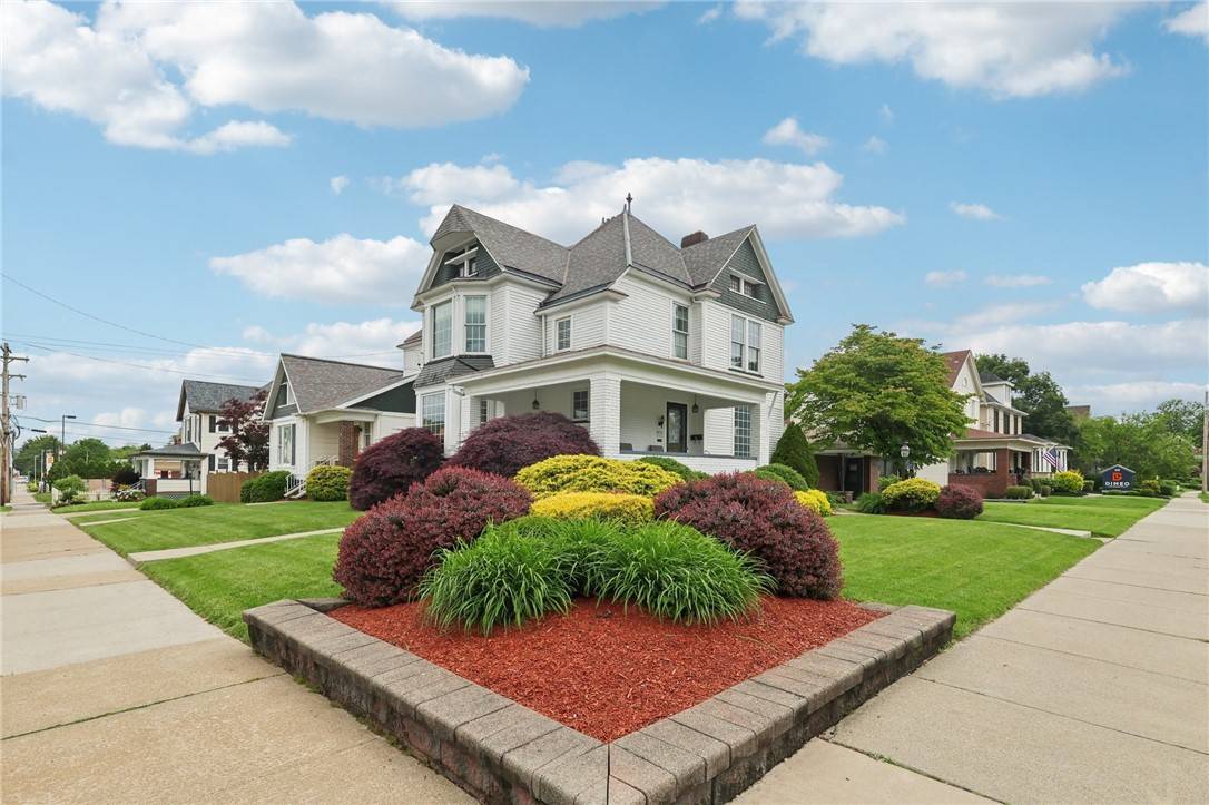 Ellwood City - Law, PA 16117,134 4th St