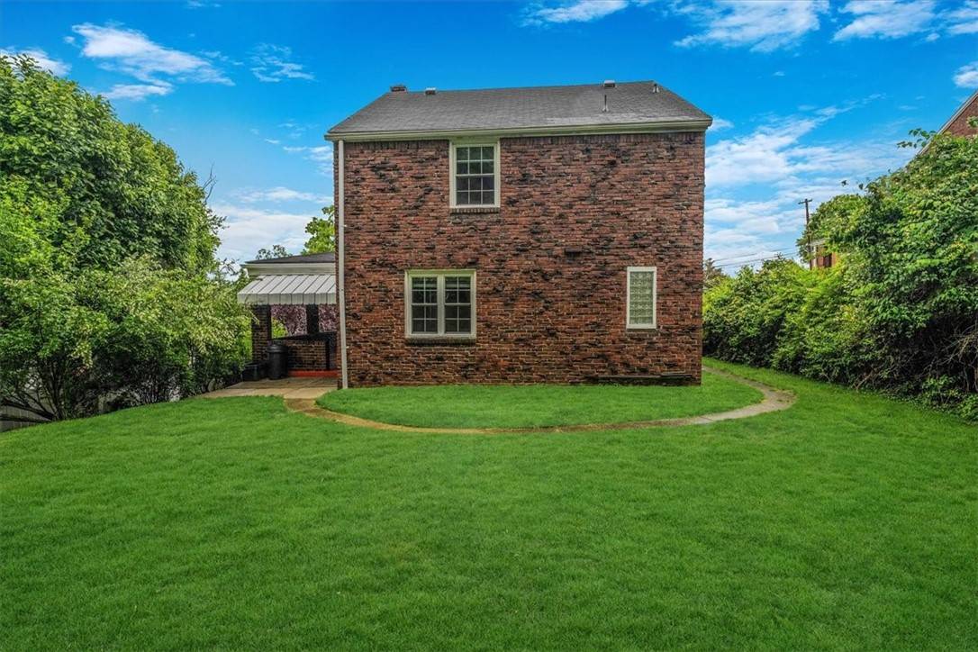 Pleasant Hills, PA 15236,142 Slater Dr