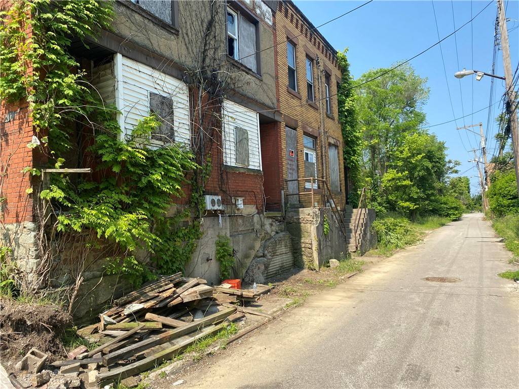 Homewood-brushton, PA 15208,7225 Frankstown Avenue