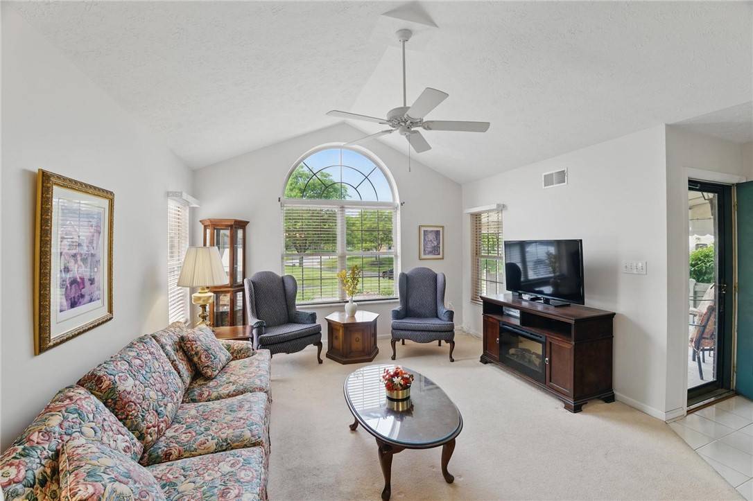 Hampton, PA 15044,5142 Polo Fields Drive