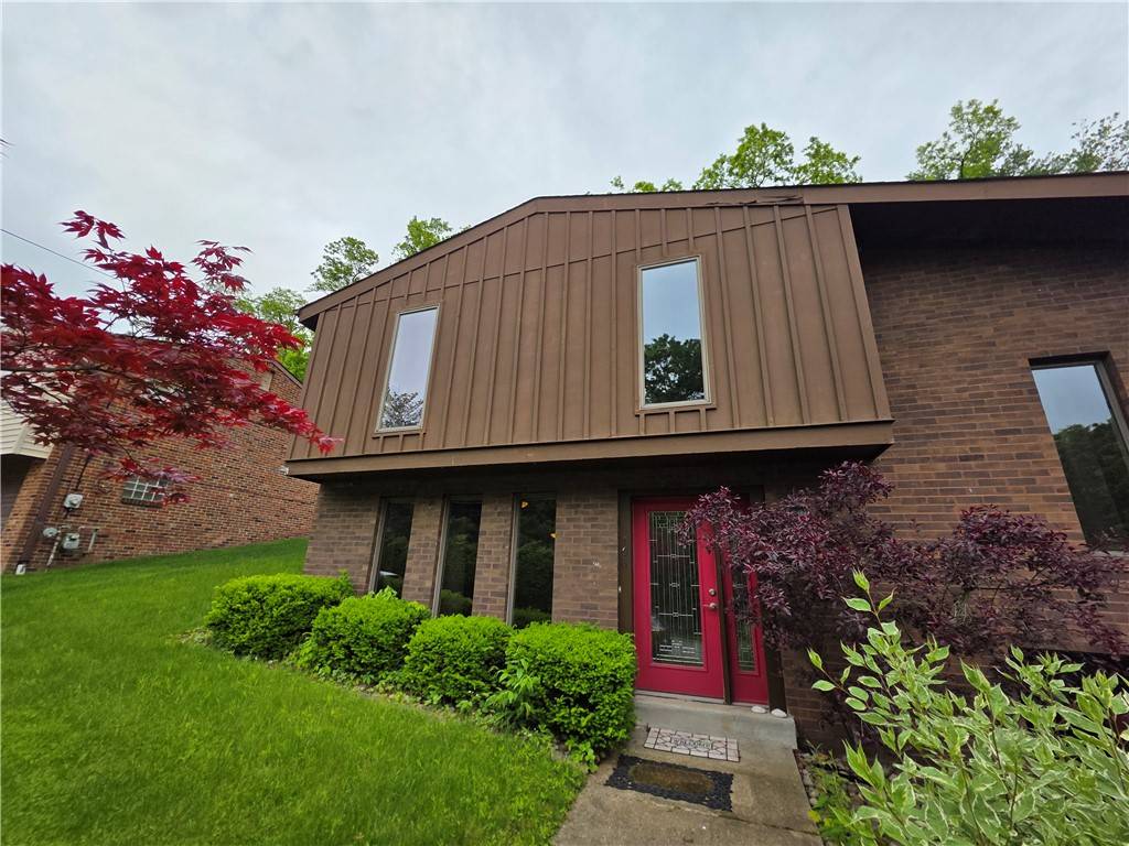Wilkins Twp, PA 15145,106 Larchwood Dr