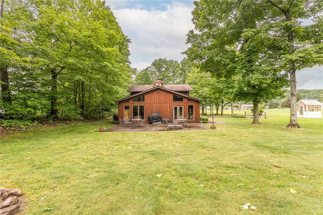 Bullskin Twp, PA 15425,526 Pleasant Valley Rd
