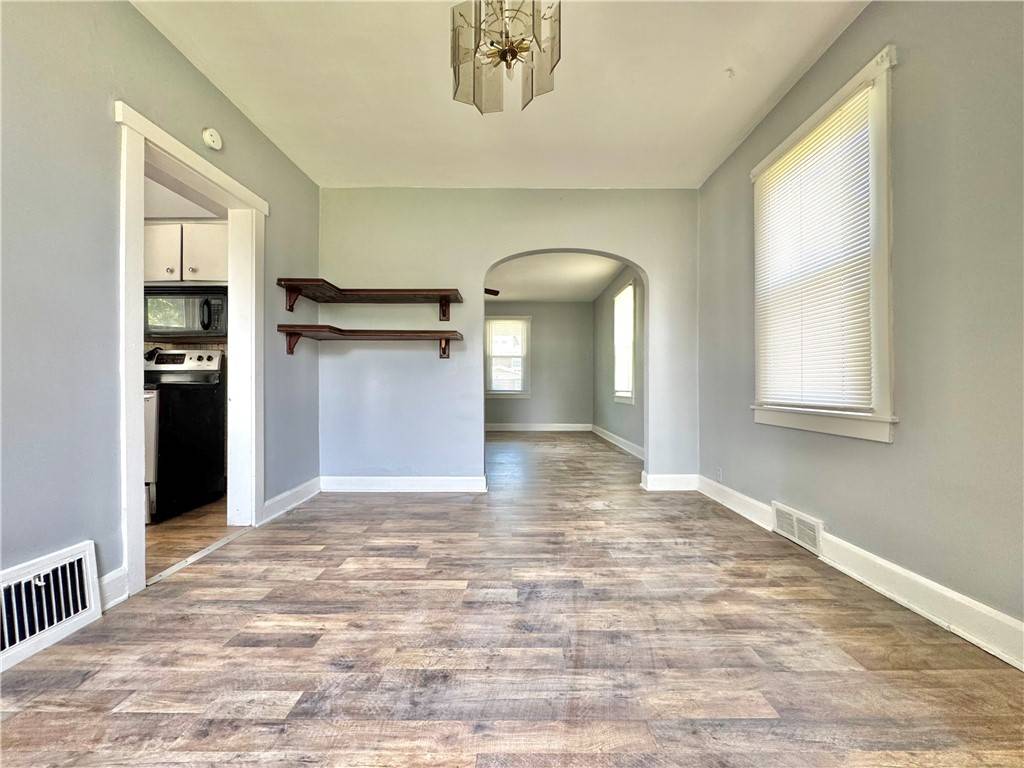 Sharon, PA 16146,805 Stambaugh Ave