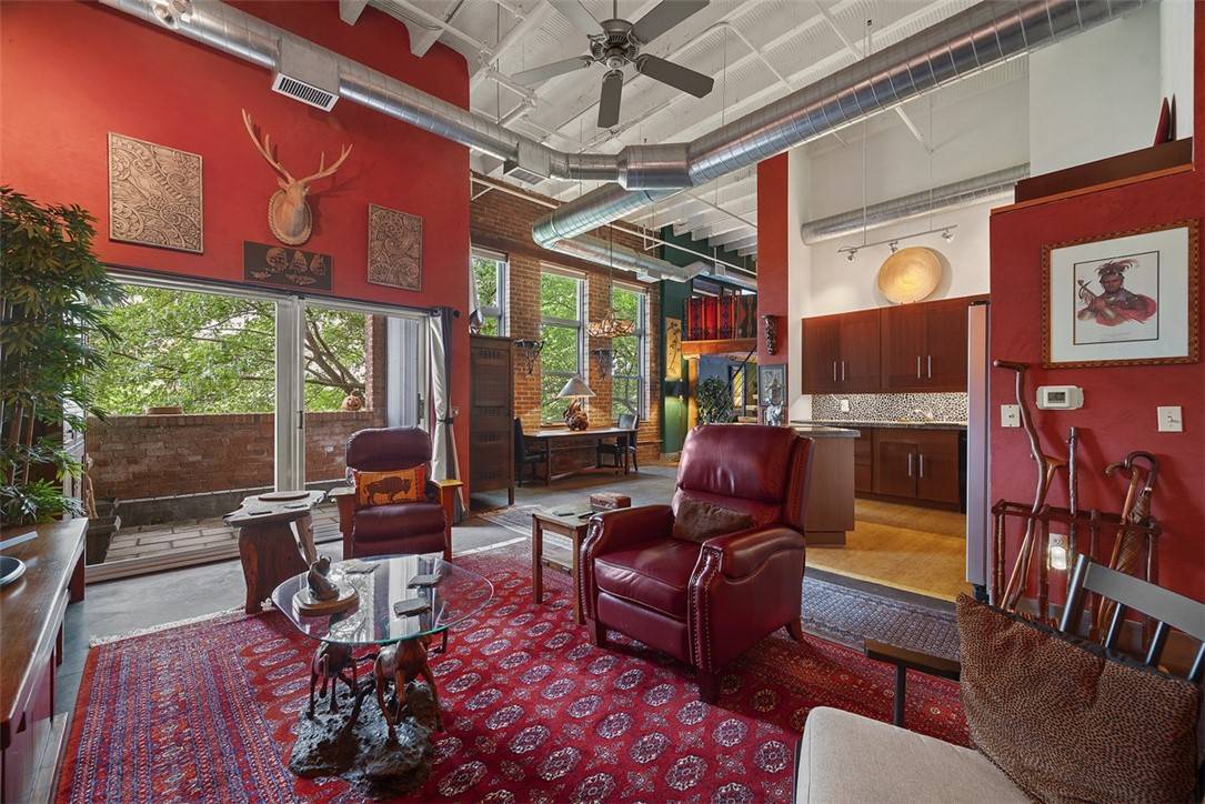 Downtown Pgh, PA 15219,1536 Colwell Street #4