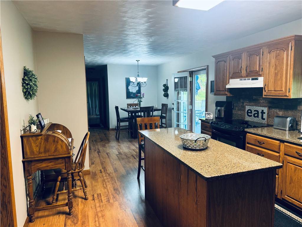 Shenango Twp - Law, PA 16101,654 Melody Lane Ext