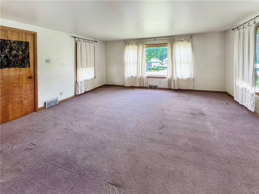 Taylor Twp, PA 16160,950 9th St