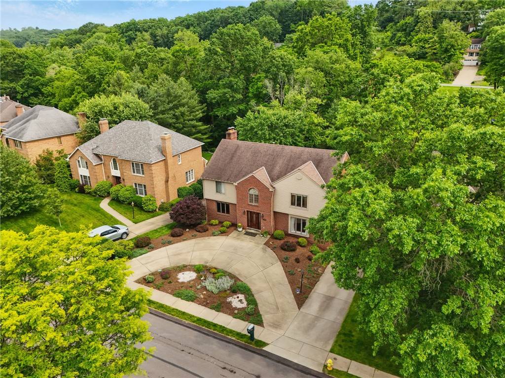 Upper St. Clair, PA 15241,2599 Rossmoor Dr