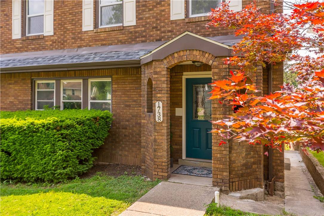Crafton, PA 15205,1738 Barr Ave