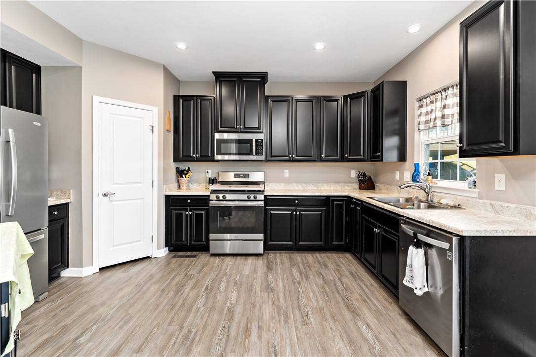 North Fayette, PA 15071,159 Horseshoe Dr