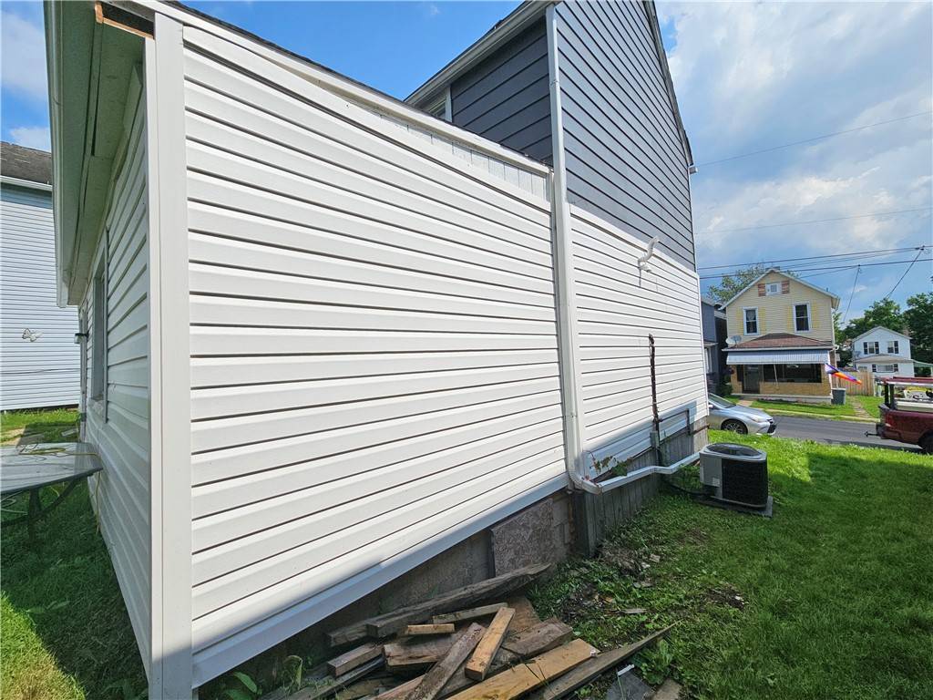 Vandergrift - Wml, PA 15690,105 Longfellow St
