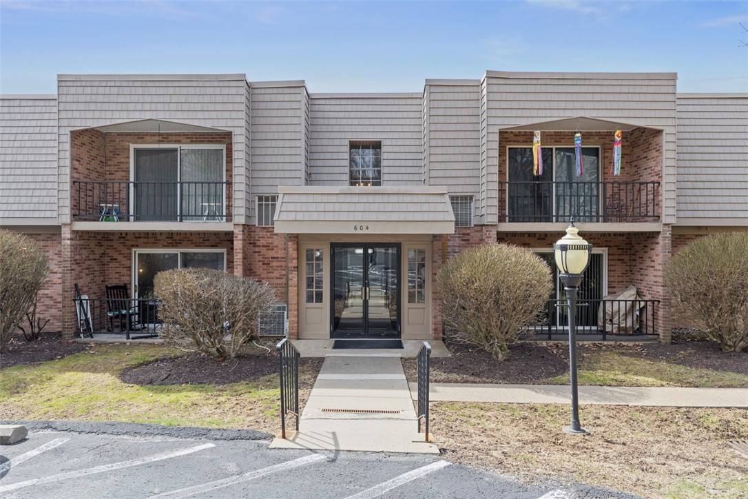 Mccandless, PA 15237,604 Calais Dr #1203