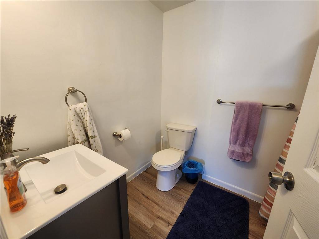 Mckees Rocks, PA 15136,556 Russellwood Ave