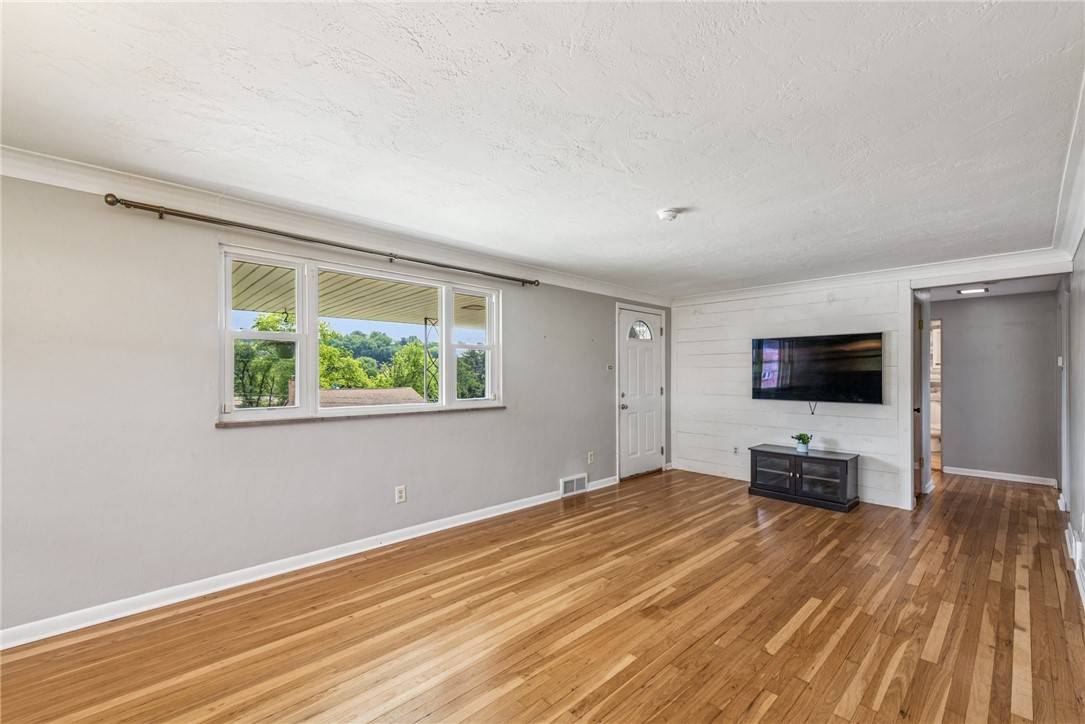 Hempfield Twp - Wml, PA 15642,4100 Burnsire Dr