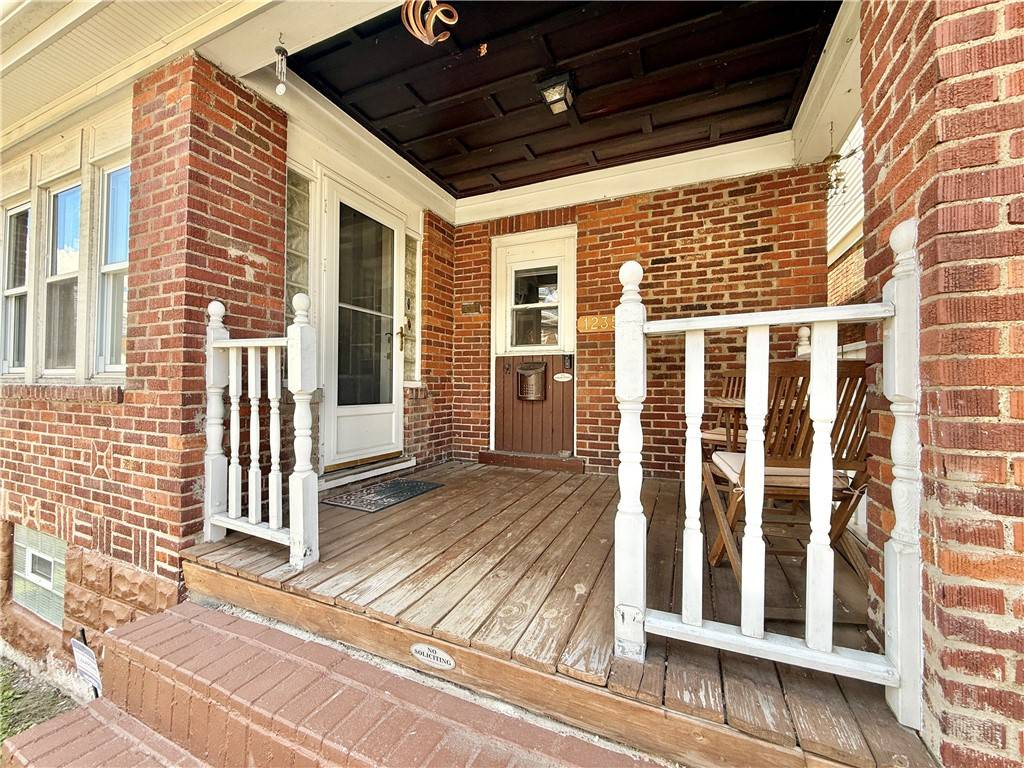 Dormont, PA 15216,1235 Arkansas Avenue