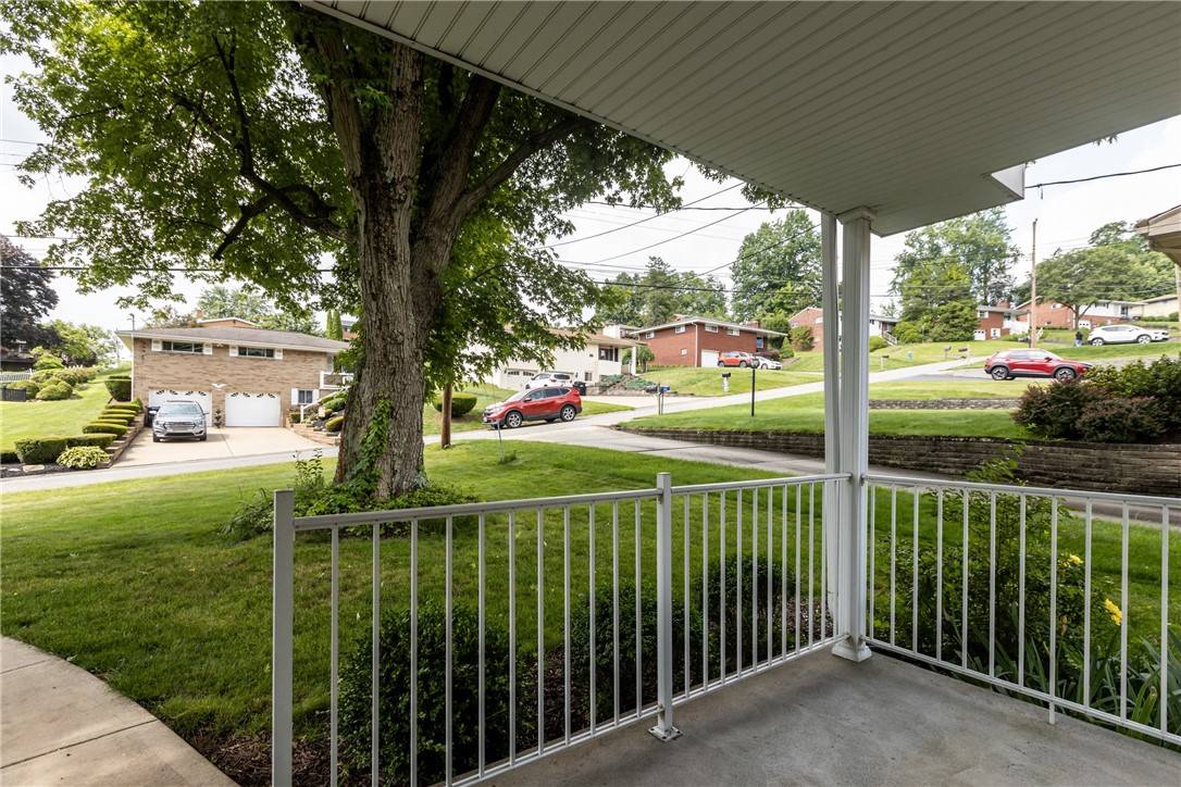 Moon/crescent Twp, PA 15108,433 Wyndhurst Drive