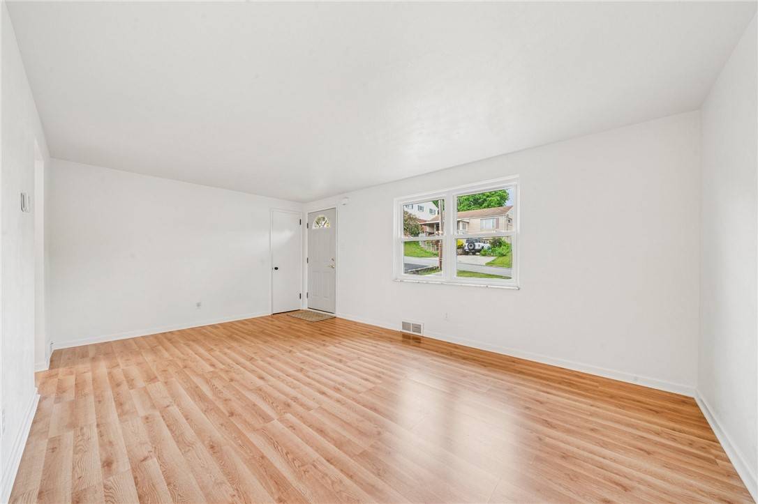 Castle Shannon, PA 15234,4154 Steiger St