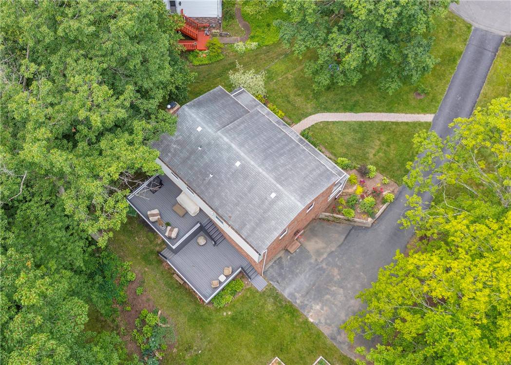 Upper St. Clair, PA 15241,1415 Ashwood Cir