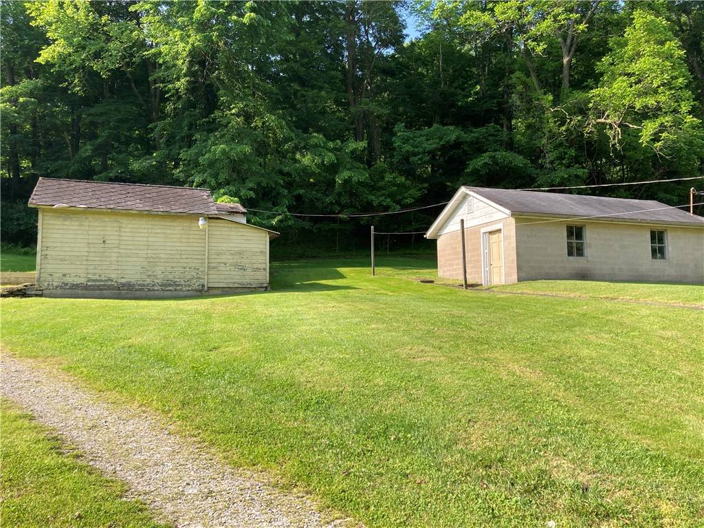 Franklin Twp, PA 15480,810 Pleasant View Smock Rd