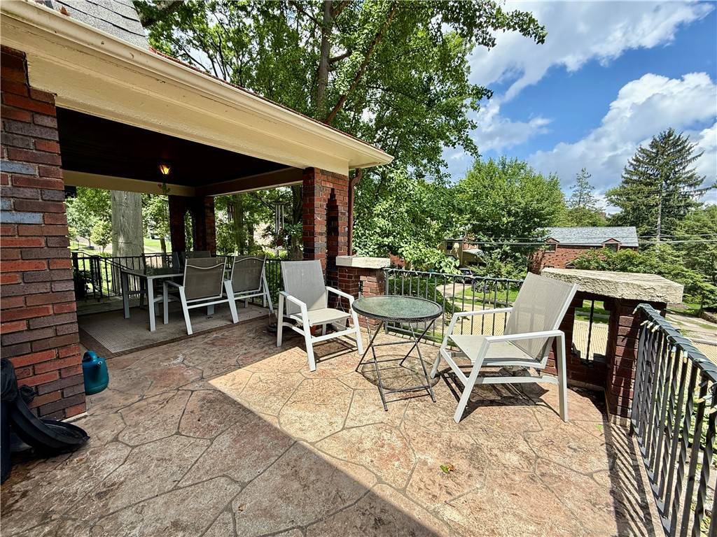 Mt. Lebanon, PA 15243,430 Serpentine Dr