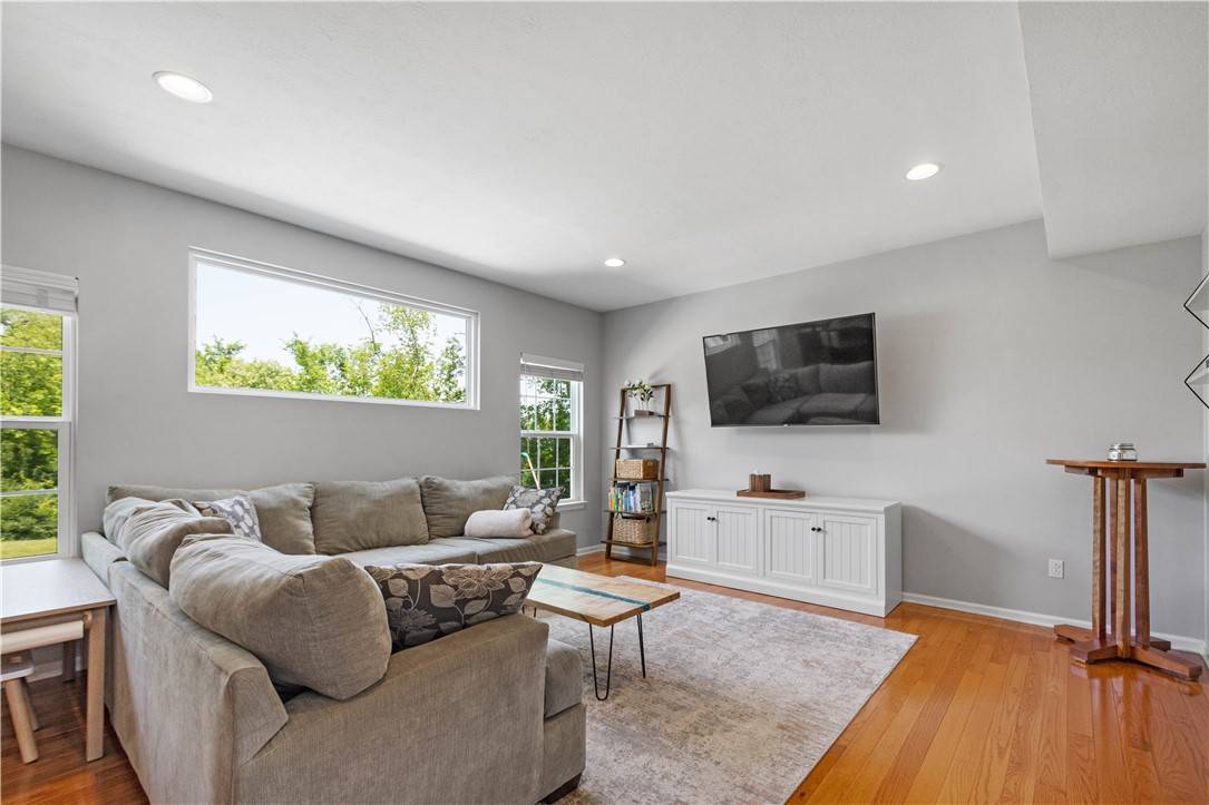 Collier Twp, PA 15106,265 Sunrise Drive
