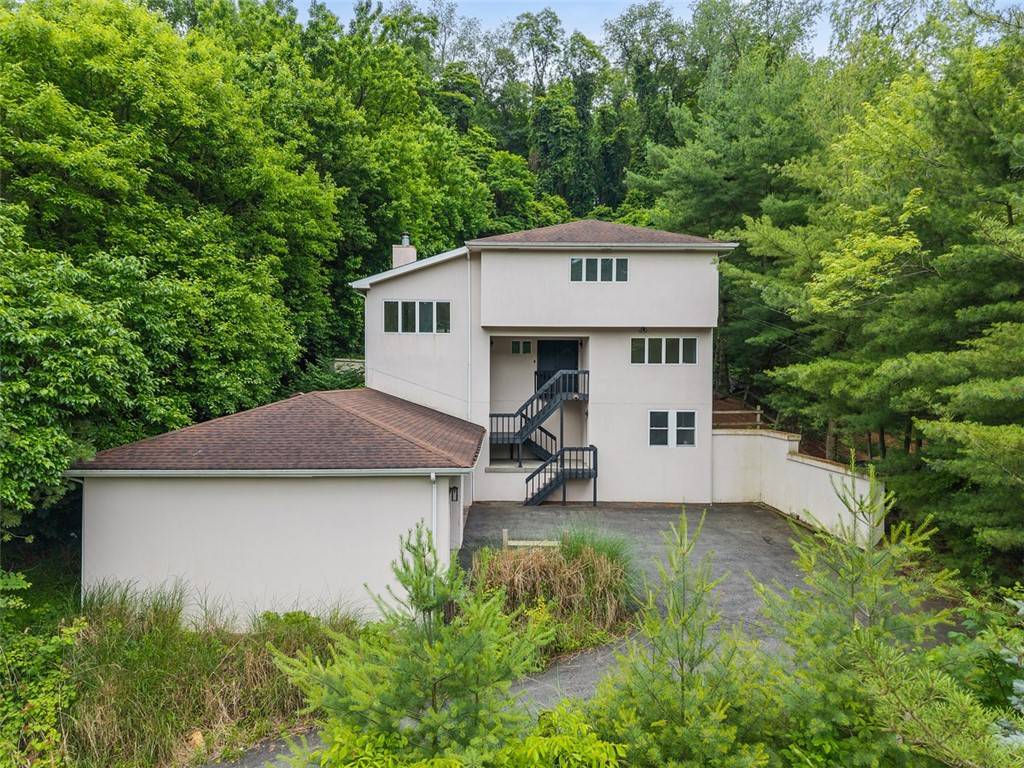 Green Tree, PA 15205,1251 Glencoe Ave