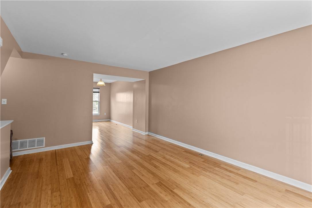 Hill District, PA 15219,9 Davenport St