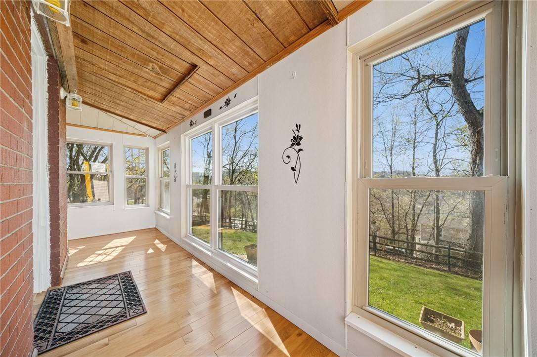 Oakmont, PA 15139,201 Hickory Way