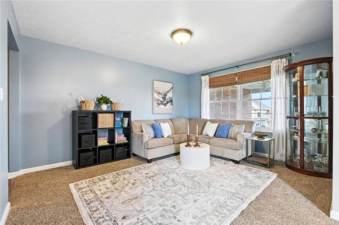 Canonsburg, PA 15317,2310 Shamrock Ln