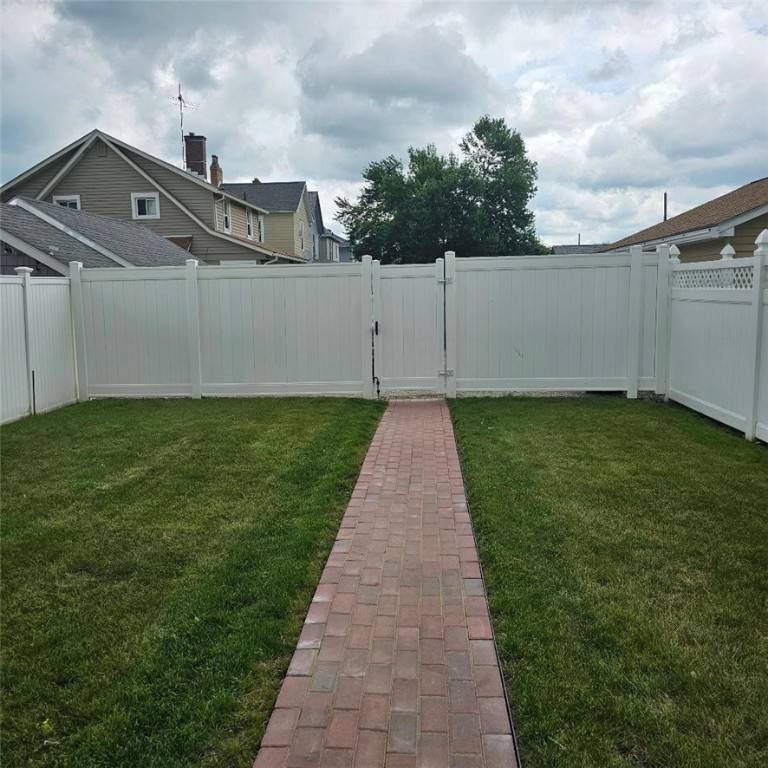 New Brighton, PA 15061,405 Penn Avenue