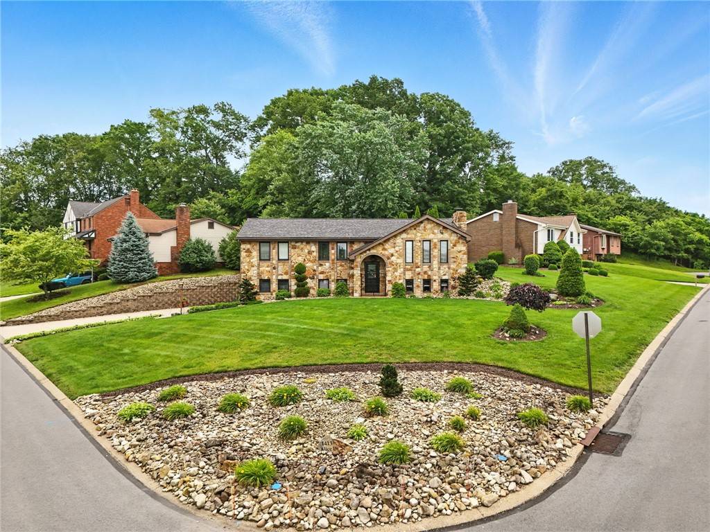 Bridgeville, PA 15017,1413 Alice Drive