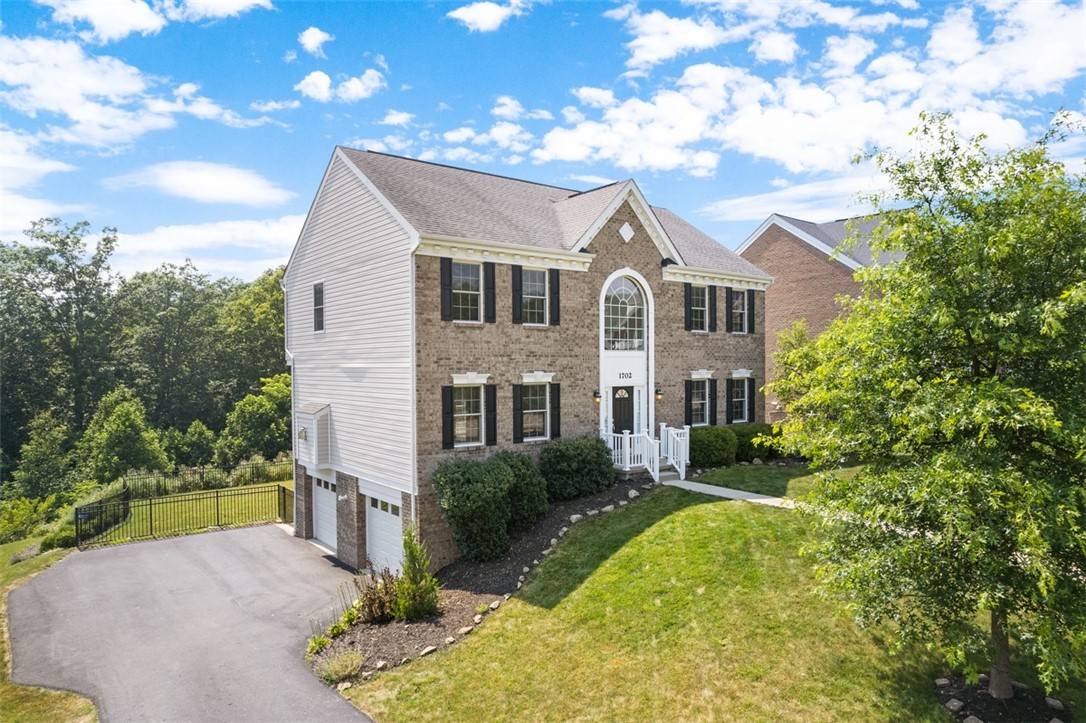 Franklin Park, PA 15237,1702 S Hawthorn Ct