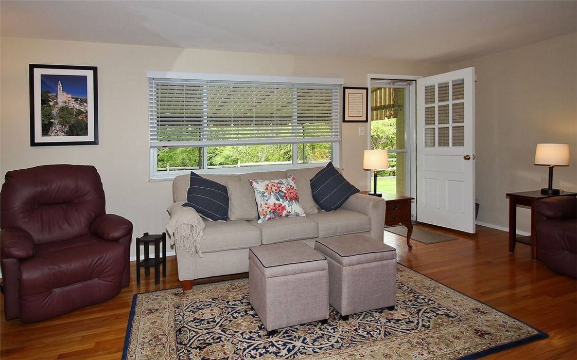 Upper St. Clair, PA 15241,1351 Sky Ridge Drive