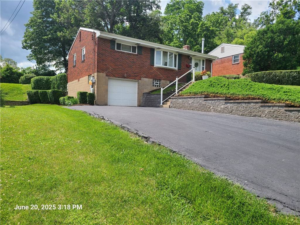 Castle Shannon, PA 15234,3381 Columbia Dr