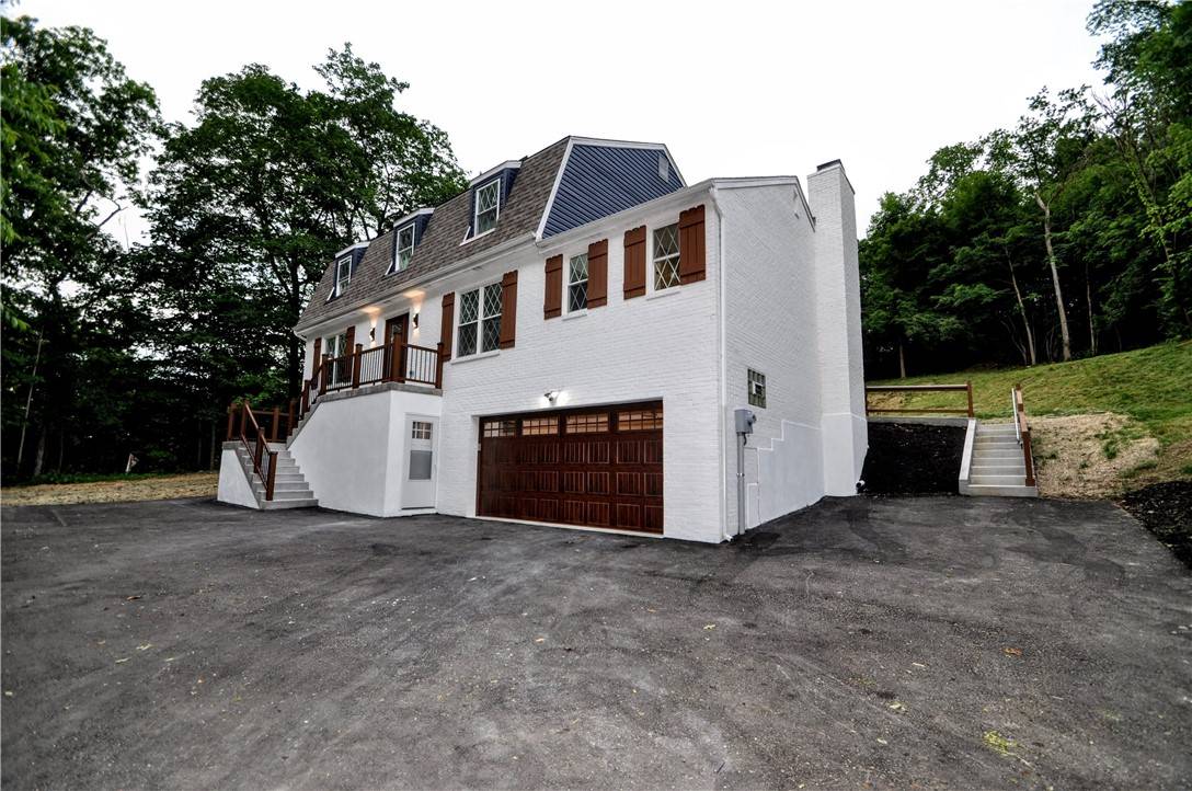 Jefferson Hills, PA 15332,1767 Gill Hall Rd