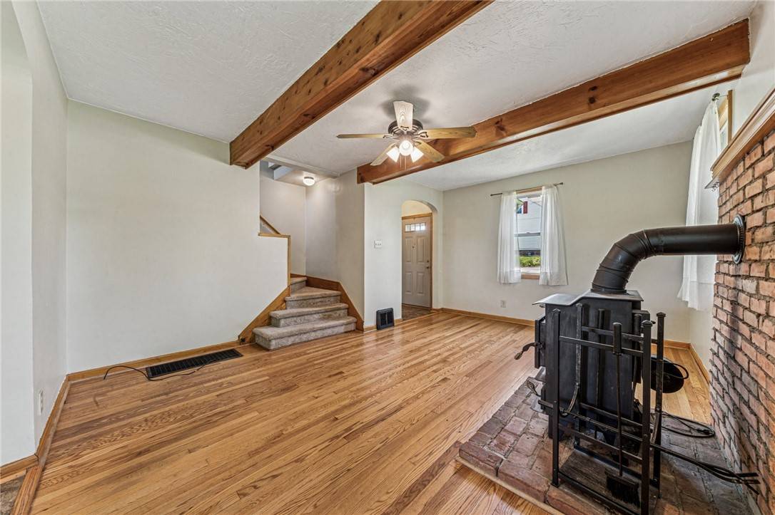 New Kensington, PA 15068,585 Dugan Way