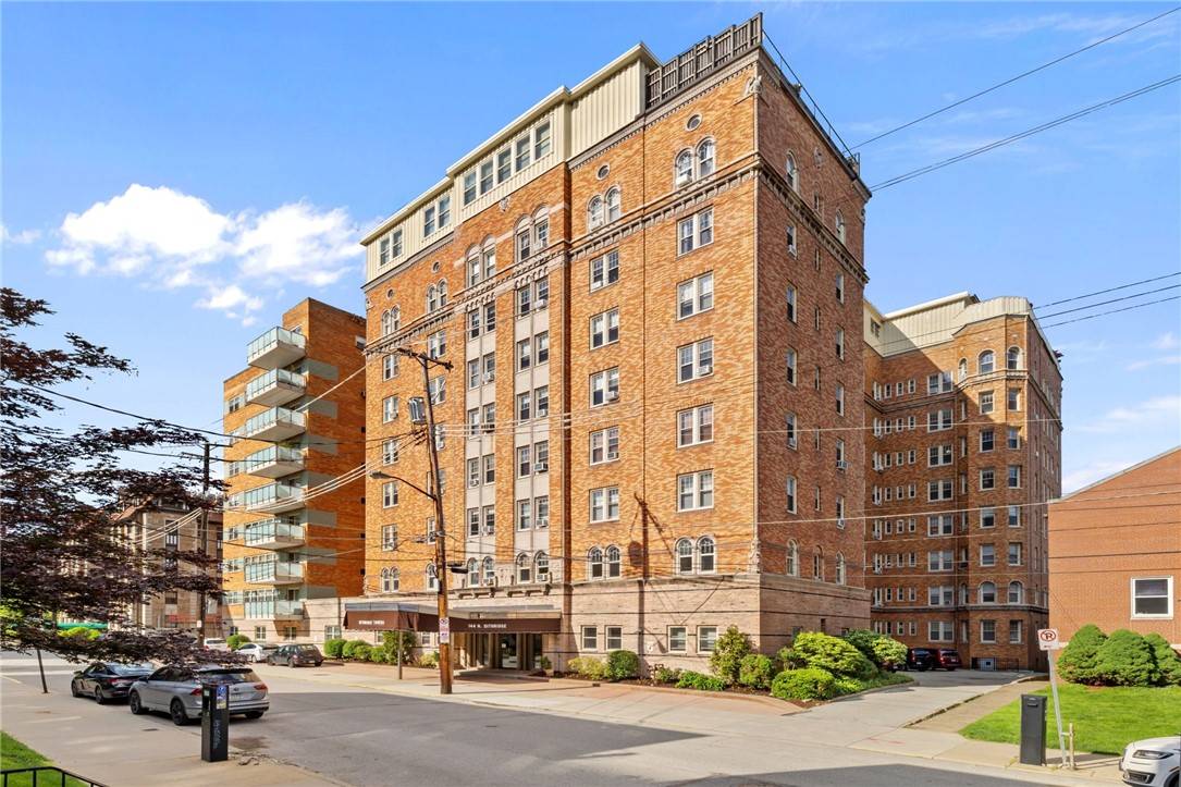 Oakland, PA 15213,144 N Dithridge St #801