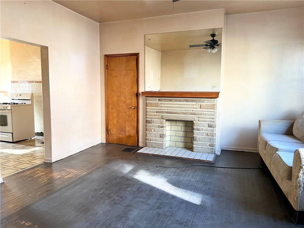 Troy Hill, PA 15212,2038 Lowrie St