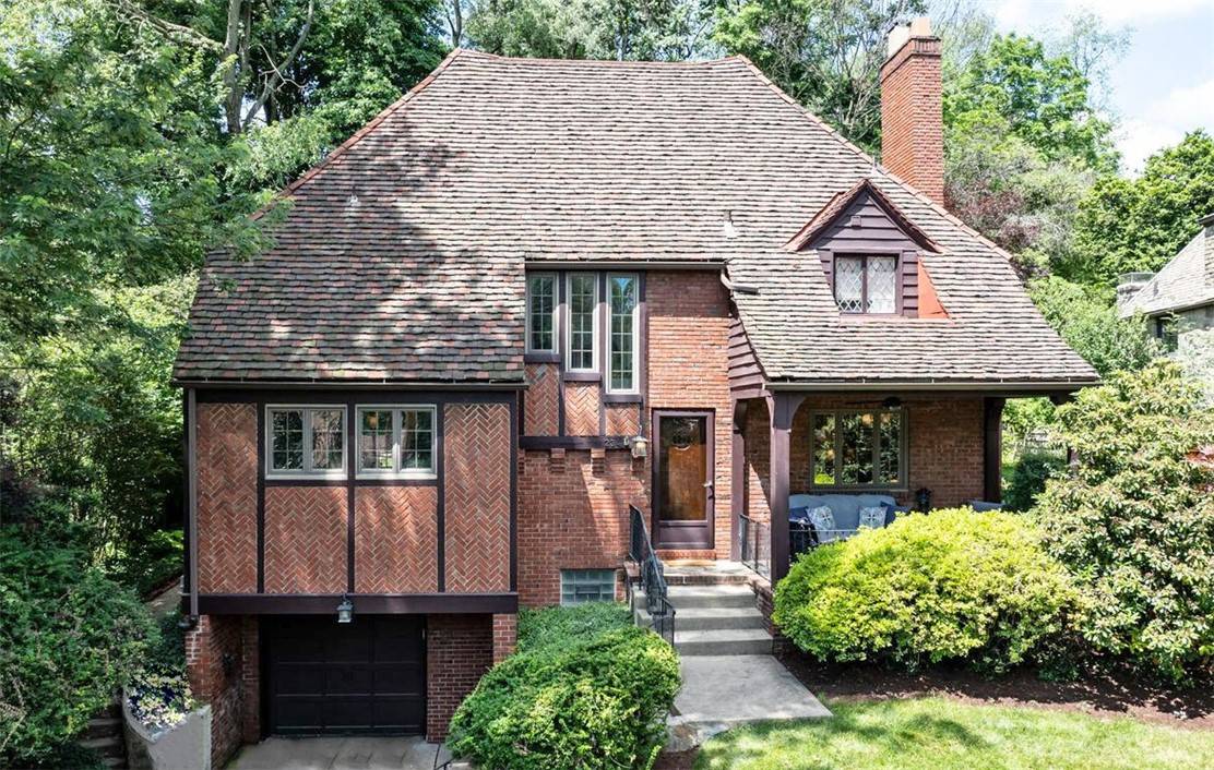 Mt Lebanon, PA 15228,234 Orchard Drive
