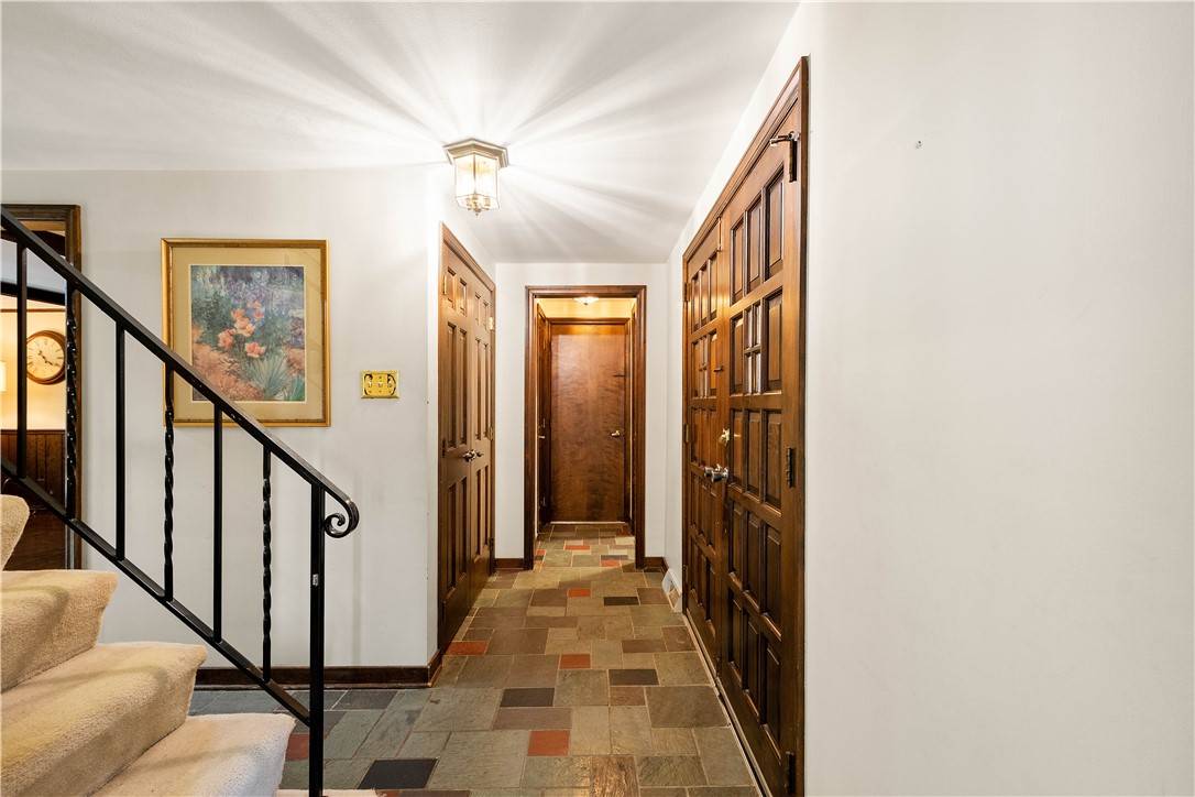Peters Twp, PA 15367,105 Shawnee Trl