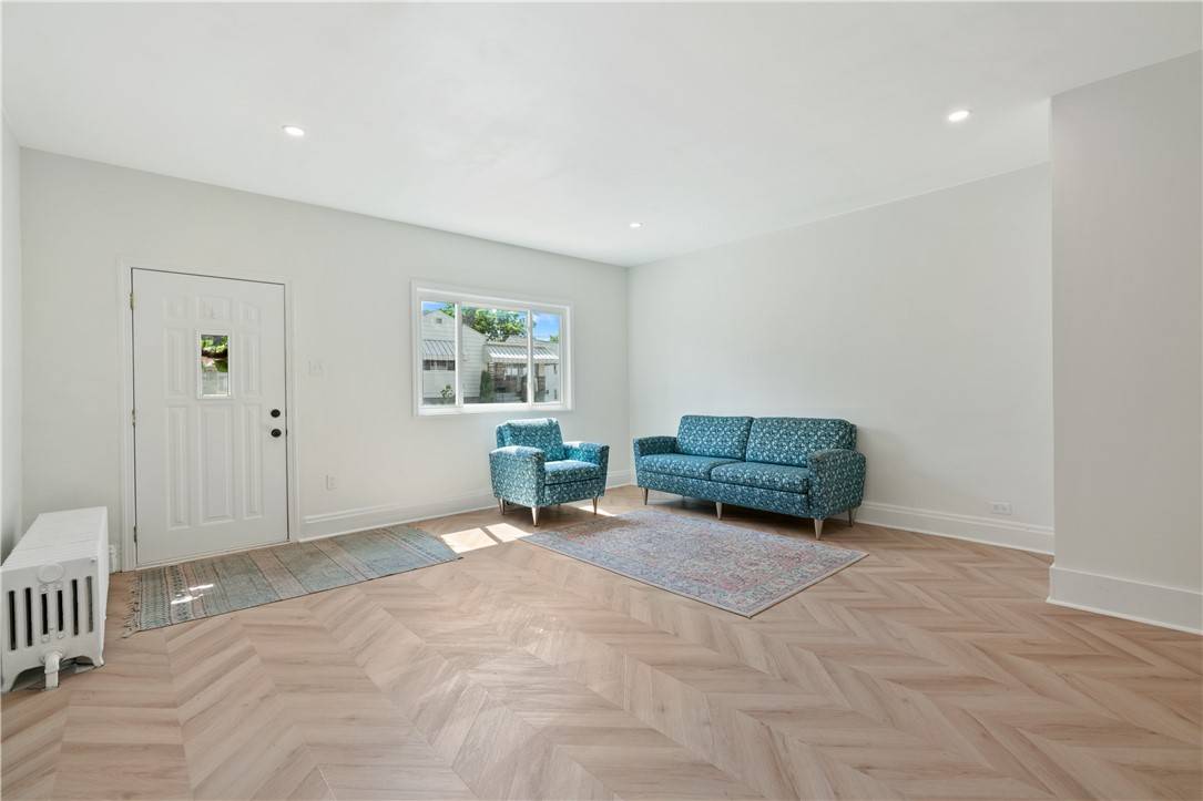 Carnegie, PA 15106,726 Orchard St