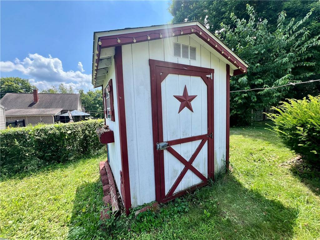 New Castle, PA 16105,138 E Meyer Ave